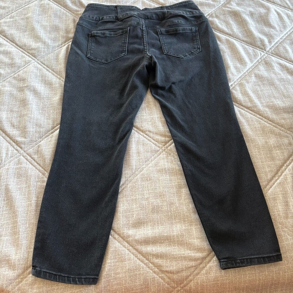 d.jeans Women's Black Denim Stretch Crop Jeans Size 8P (Petite)